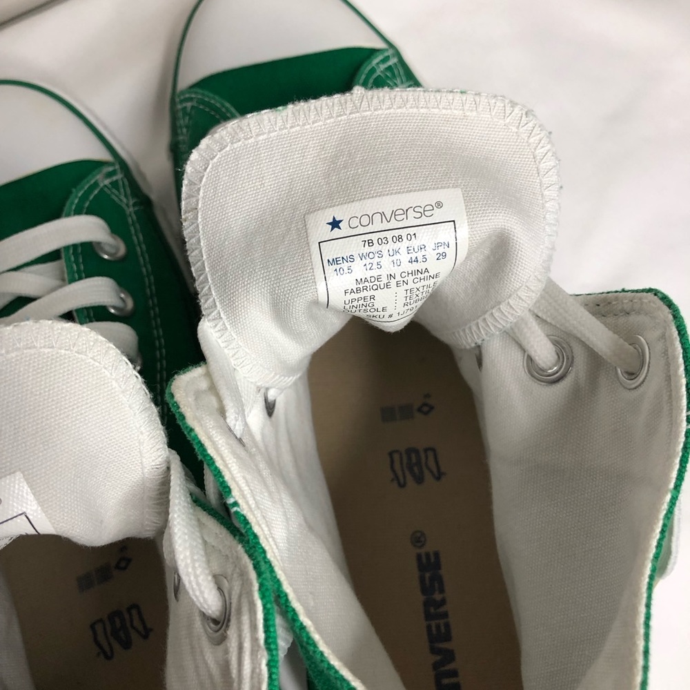 Green Chuck Taylor Converse High Tops, 10.5 M - Picture 6 of 8